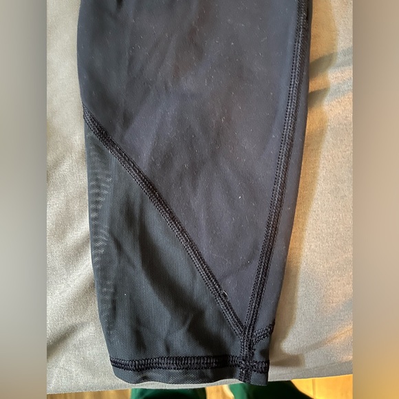 Lululemon leggings with mesh - Picture 2 of 6